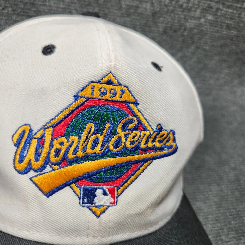 Vintage 1997 World Series Florida Marlins Logo 7 Snapback Hat White Black MLB 90